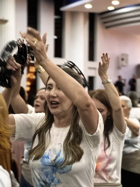 Alegria no louvor, 14º Seminário Mulheres que Edificam