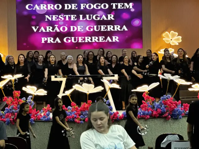 Coral no louvor, 14º Seminário Mulheres que Edificam